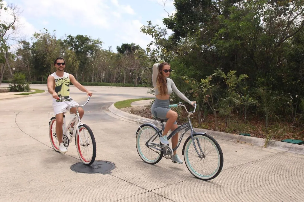 Xaha Villas Suites & Golf Resort Tulum